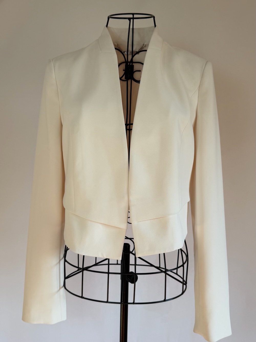 White House Black Market Cream Open-Front Cropped Blazer